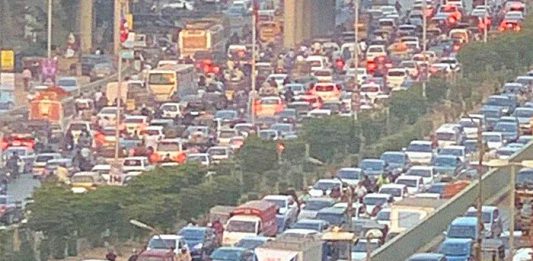 Karachi individuals faced serious traffic issues due to PSL.