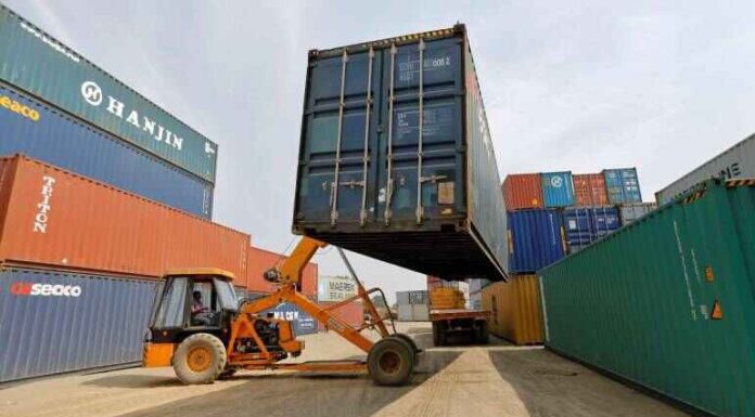 Exports over $2 Billion for 7th Consecutive Months in April, Abdul Razak