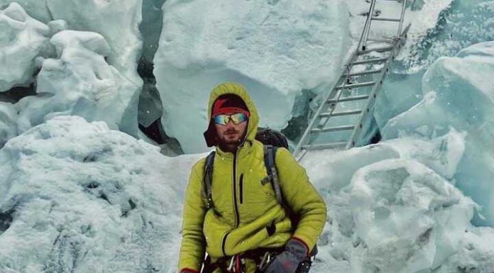 Shehroze Kashif: 19-year-old becomes youngest Pakistani to summit K2