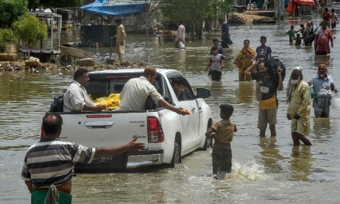 The third monsoon spell: Large Parts of Karachi receive lashing rain