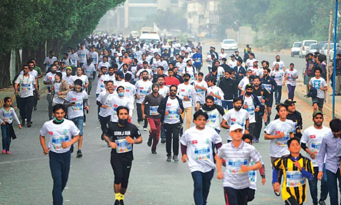 Karachi Green Marathon: KMC organizes a marathon at Sea view.