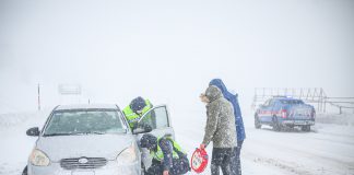 Turkey: Adverse winter weather, Heavy snowfall hit Turkish highway.