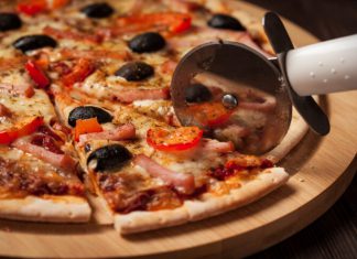 Top 5 Pizza Places In Karachi That Are Hard To Resist.