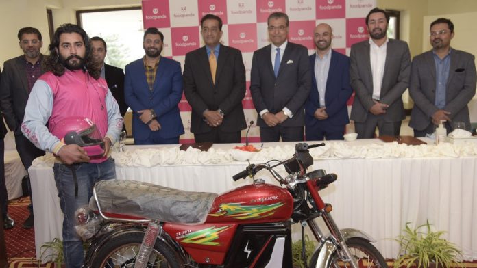 Foodpanda collaborates with Climate Change Ministry to launch first e-bikes for e-commerce