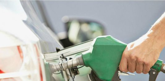 Petrol prices in Pakistan will likely go up by Rs 10 from 1 July 2022
