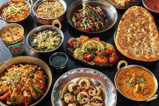 Pakistani Street Food Wonders: Must-Try Pakistani Street Foods